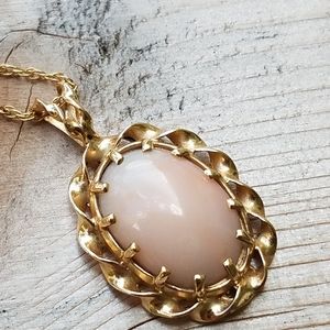 14kt pink coral necklace vintage